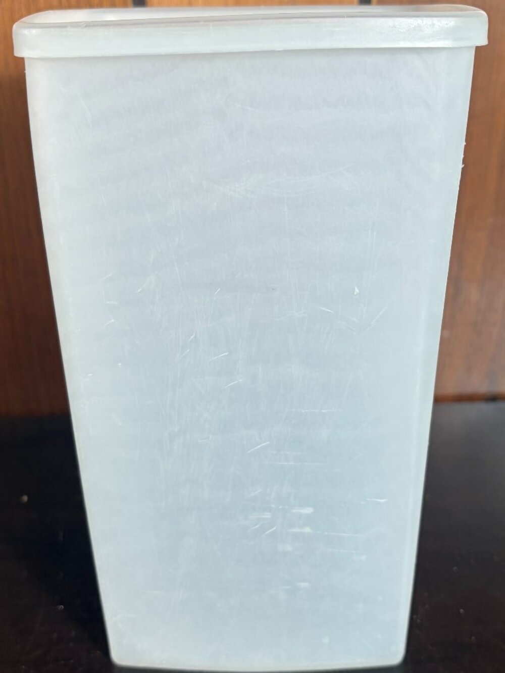 Vintage Tupperware 2-Quart Freezer Storage Container Model 313-2 w/ Lid